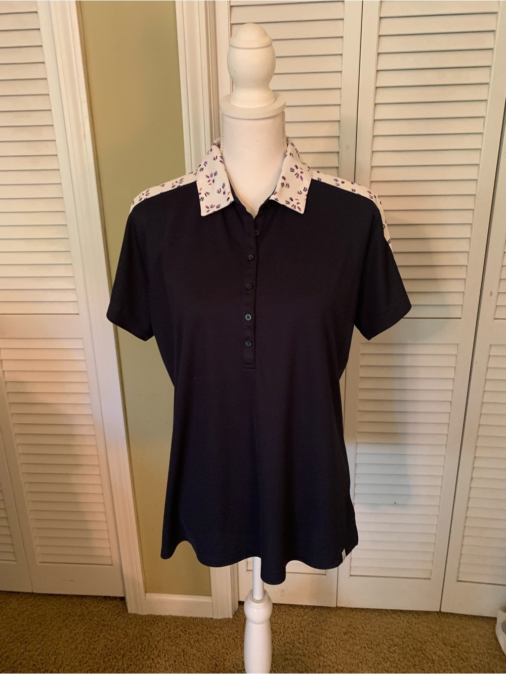 Lady Hagen Navy Golf Polo Top with Contrast Collar Size XL